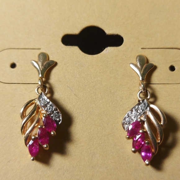 Pink Ruby & Diamond Jewelry in 10 Karat Yellow Gold Settings (Cancer Sign Gem) - Picture 2 of 16